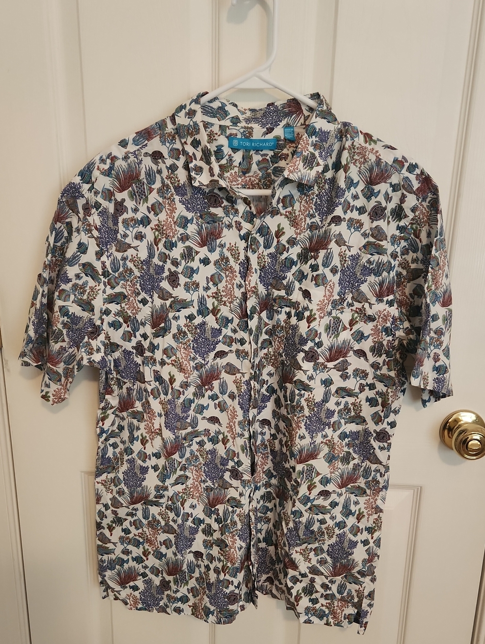 Tori Richard Short-Sleeve Hawaiin Aquaculture Shirt